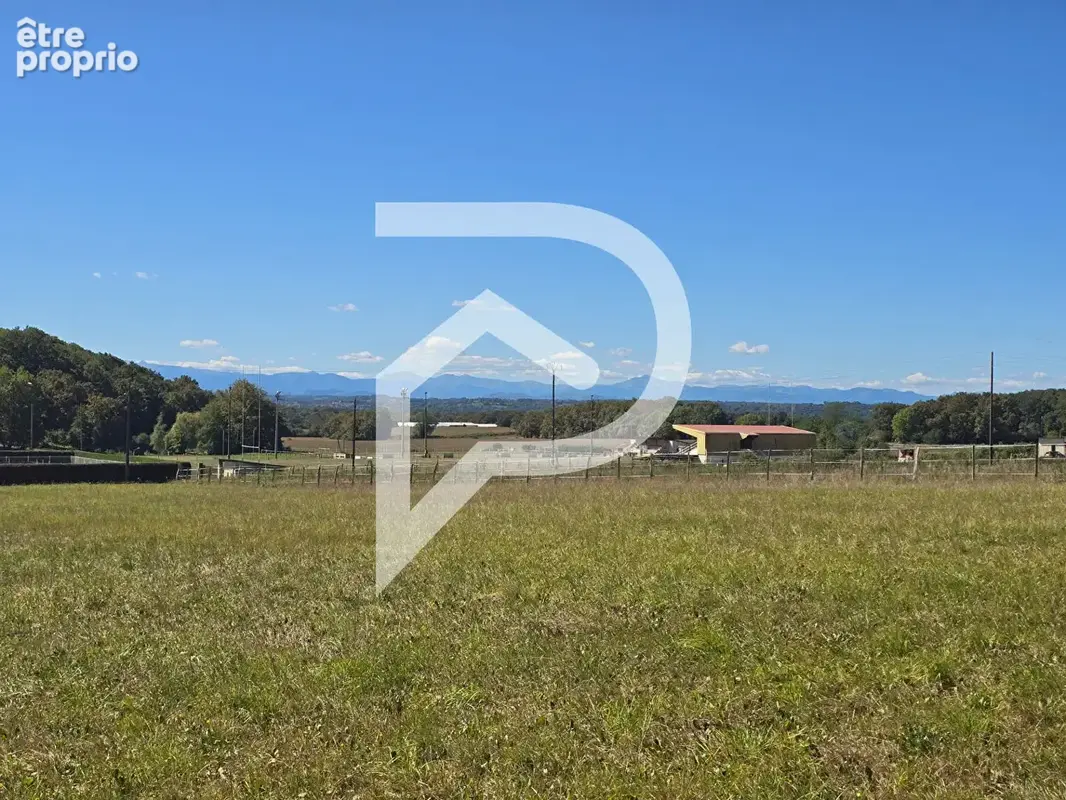 Photo Terrain à Arthez-De-Bearn au prix de 28 000€