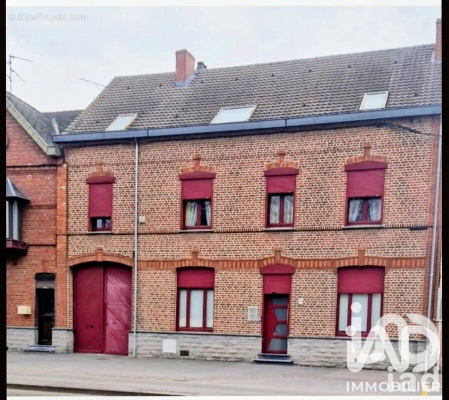 Maison 230 m² à Escautpont  - photo 1