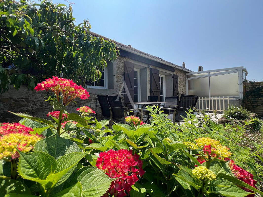 Maison à TALMONT-SAINT-HILAIRE