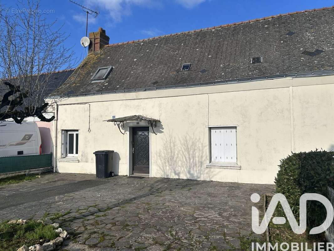 Photo 2 - Maison à COMBREE