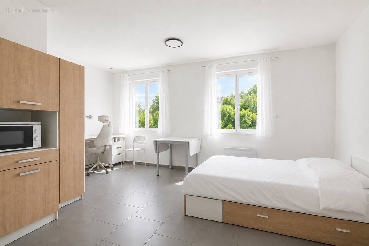 Appartement à MARSEILLE-5E