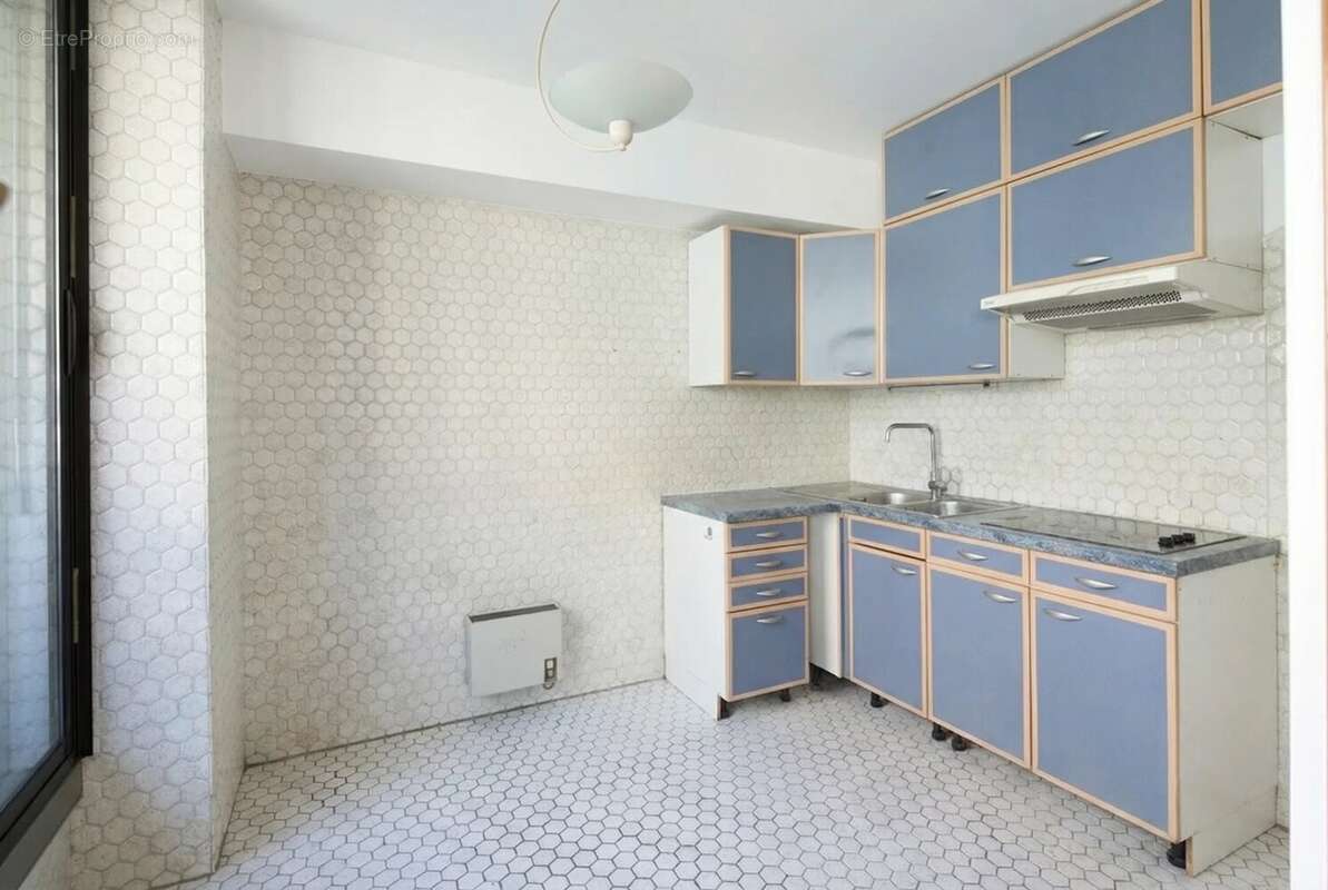 Appartement à PARIS-8E