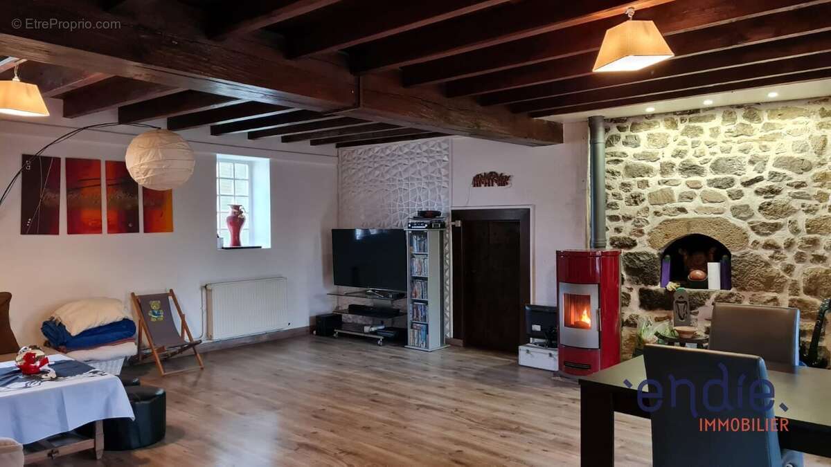 Maison à LA PETITE-MARCHE