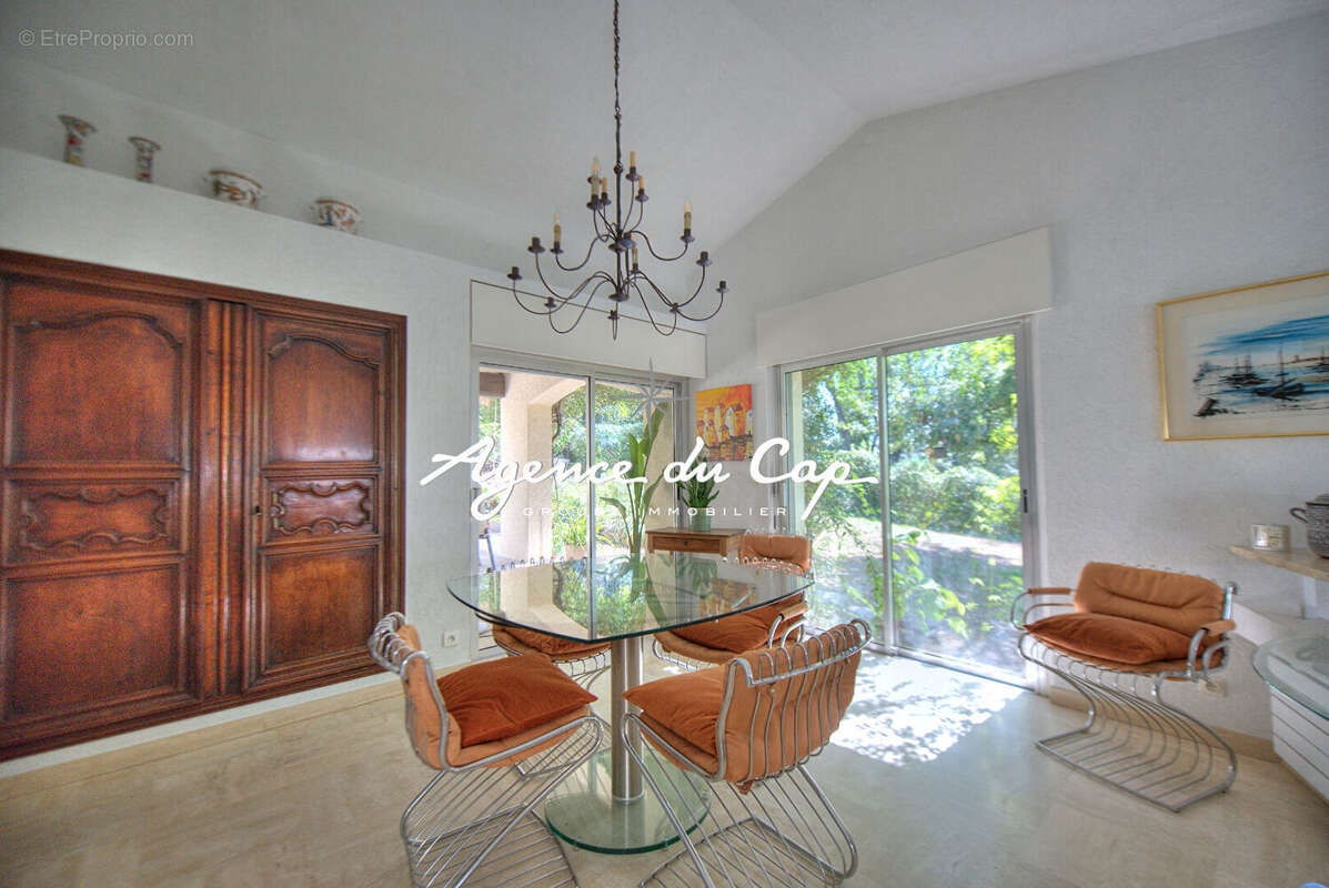 Maison à SAINT-RAPHAEL