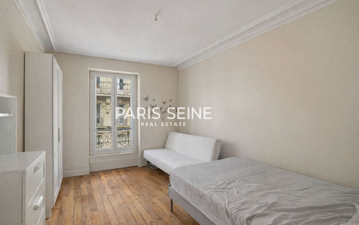 Appartement à PARIS-14E