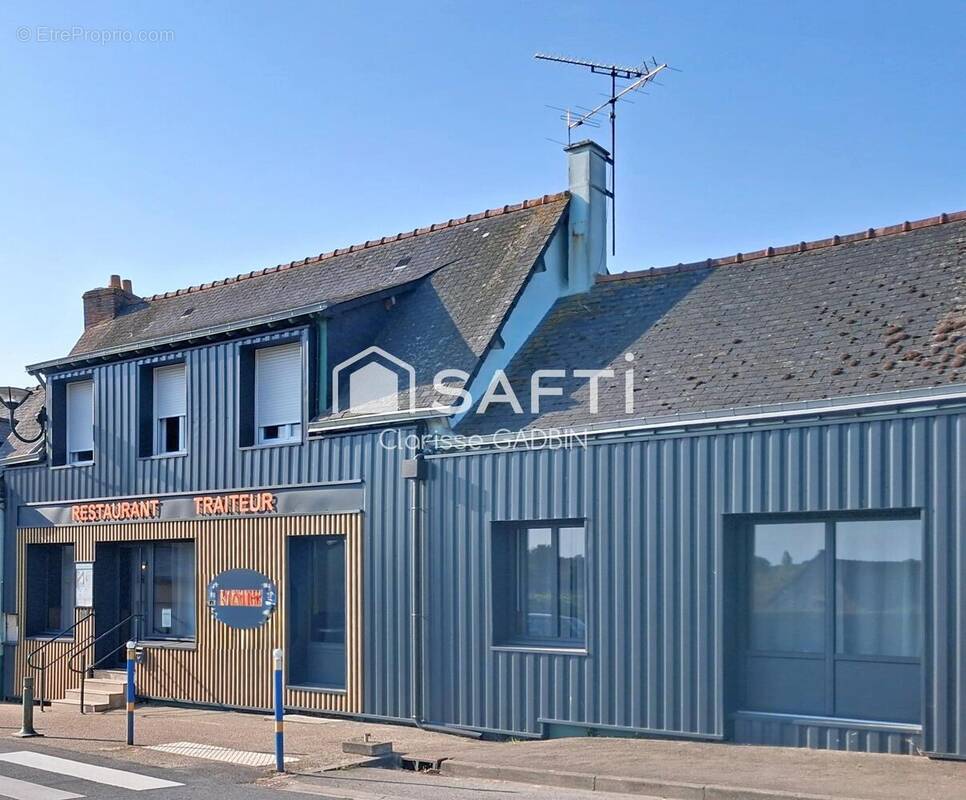 Photo 1 - Commerce à SAINT-SATURNIN-DU-LIMET