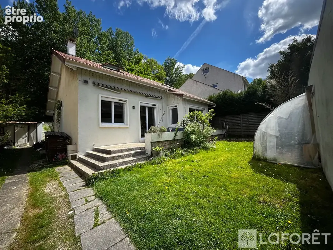 Maison à GIF-SUR-YVETTE