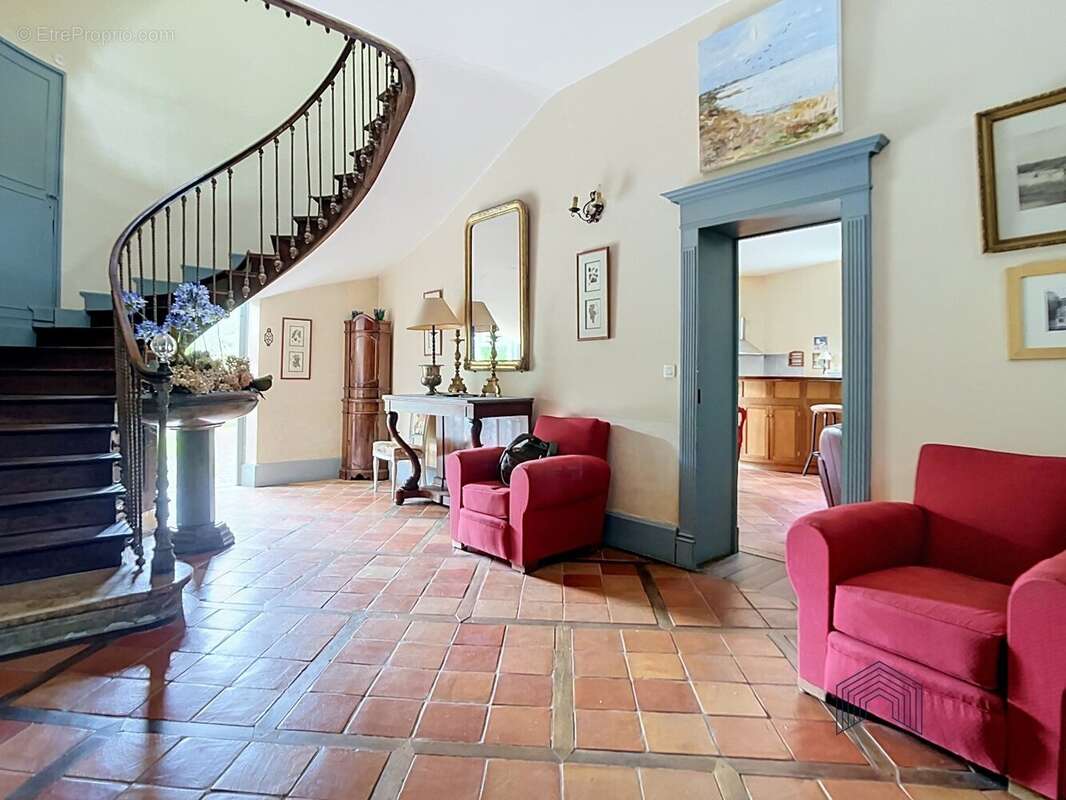 Maison bourgeoise 13 pièces 440 m2 - photo 2