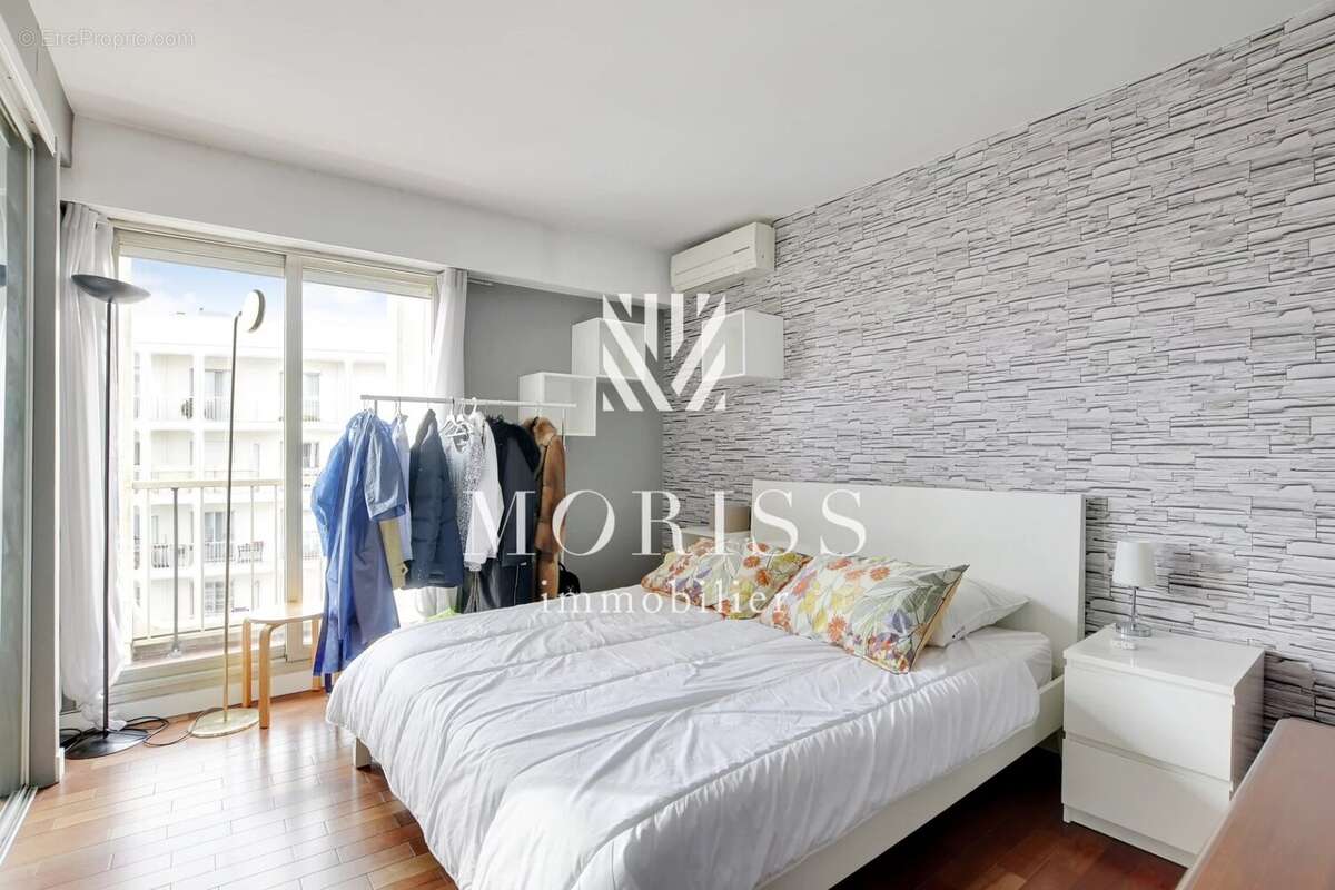 Appartement à PARIS-14E