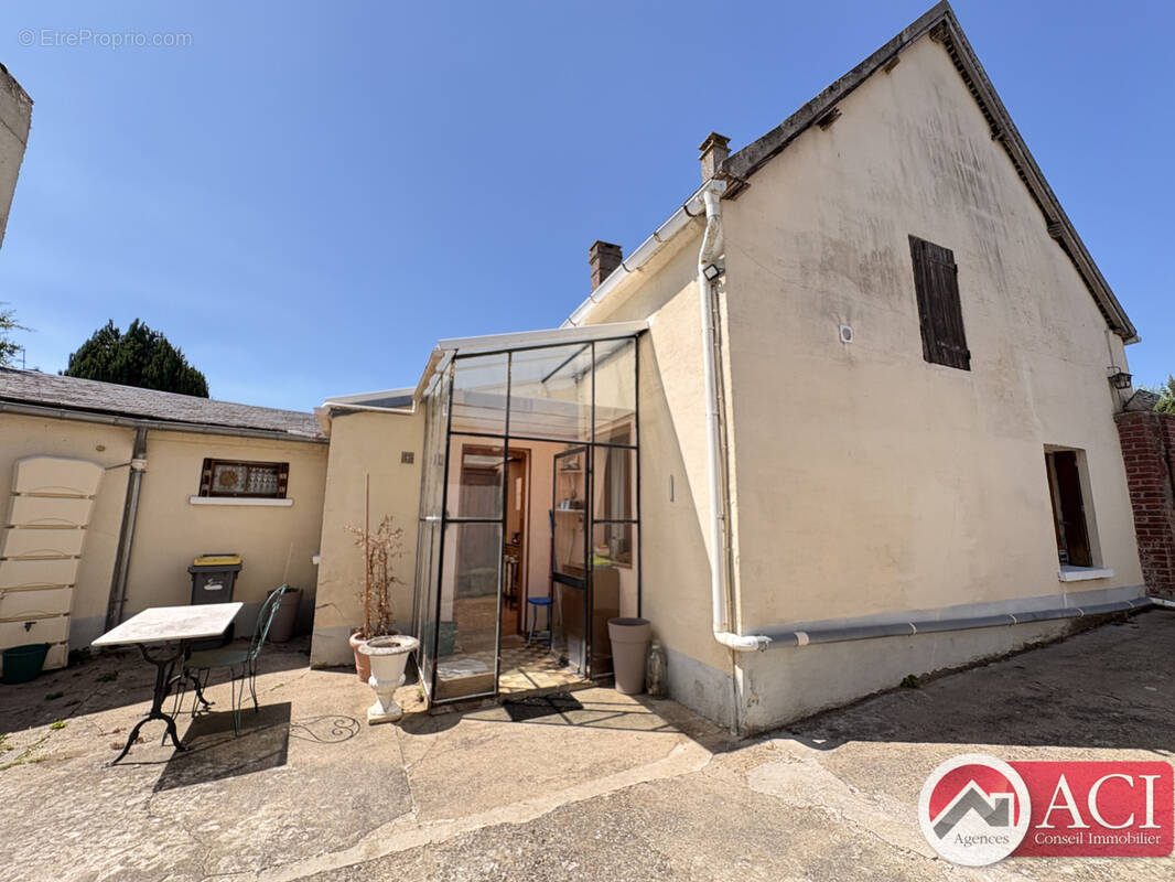 Maison à MERU