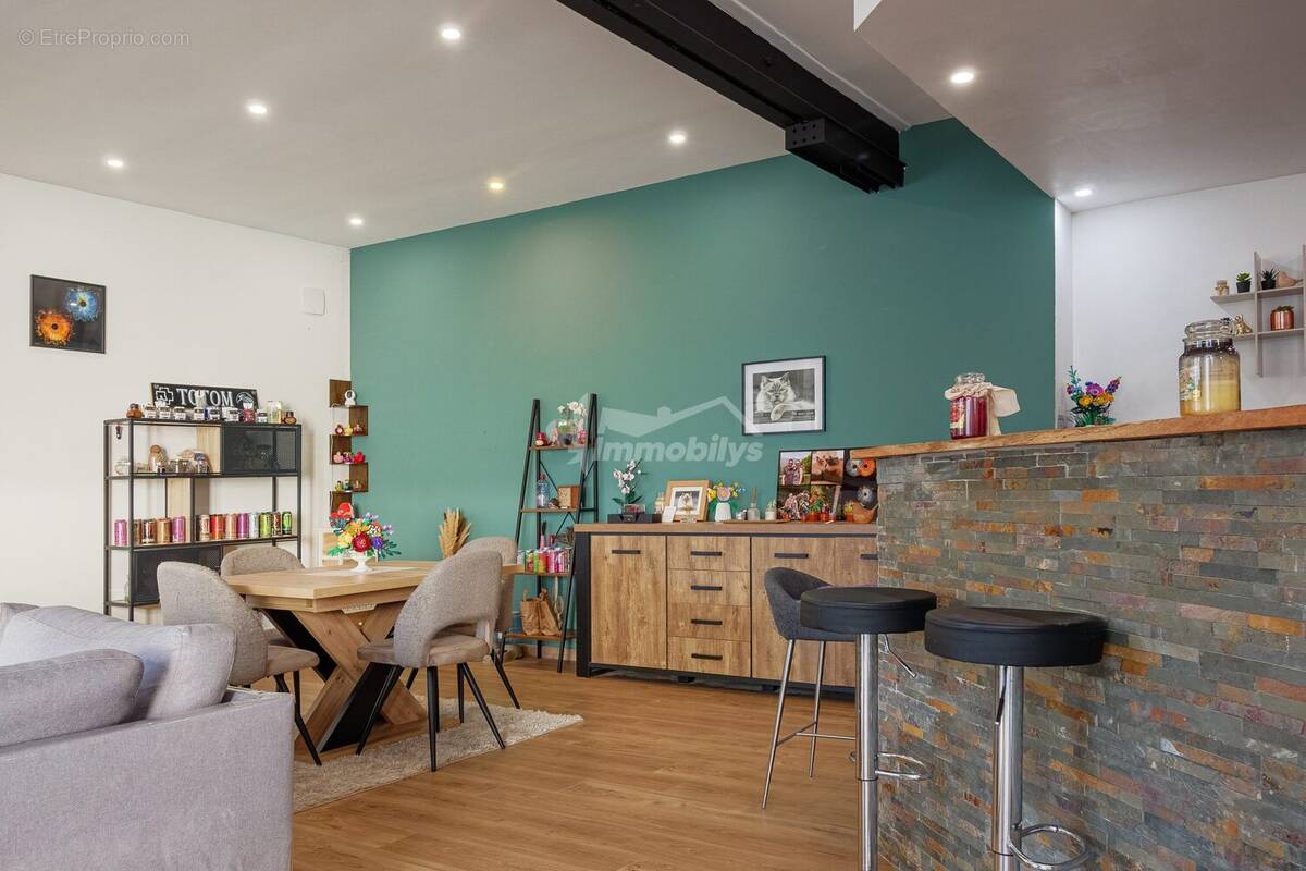 Maison à OULCHY-LE-CHATEAU