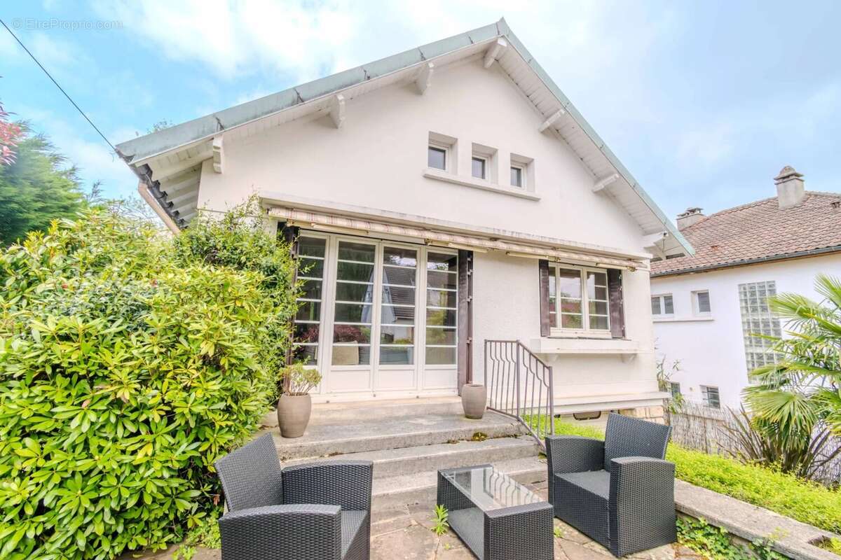 Maison à MONTMORENCY