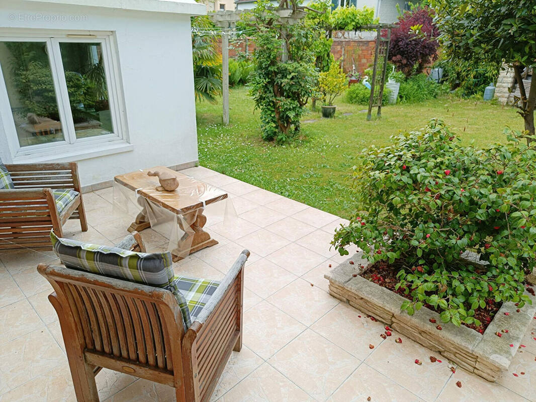 Maison à VILLEMOMBLE