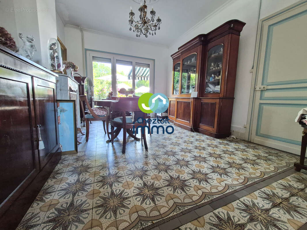 Maison de style bourgeoise - 3 chambres - jardin - garage - photo 3
