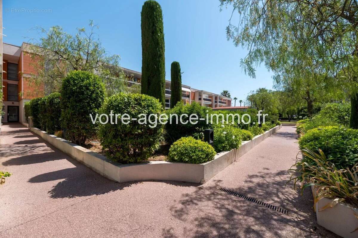 Appartement à VILLENEUVE-LOUBET