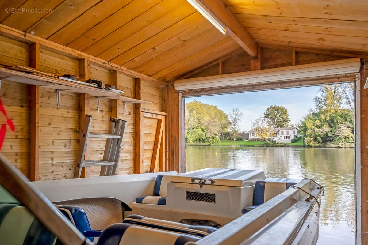 Maison à SAINT-SYLVESTRE-SUR-LOT