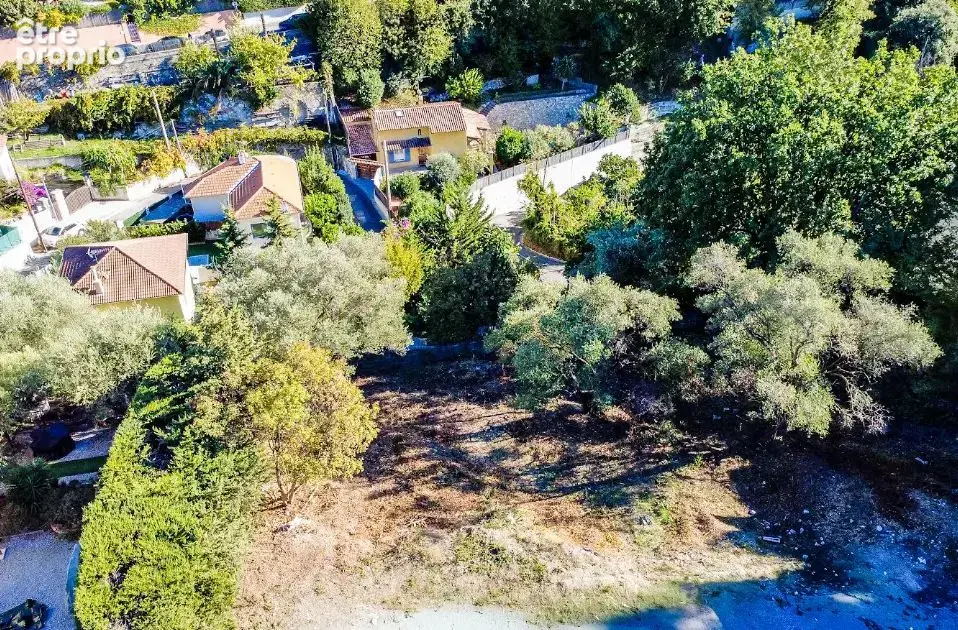 Terrain à bâtir de 853 m² à NICE (06) - photo 2
