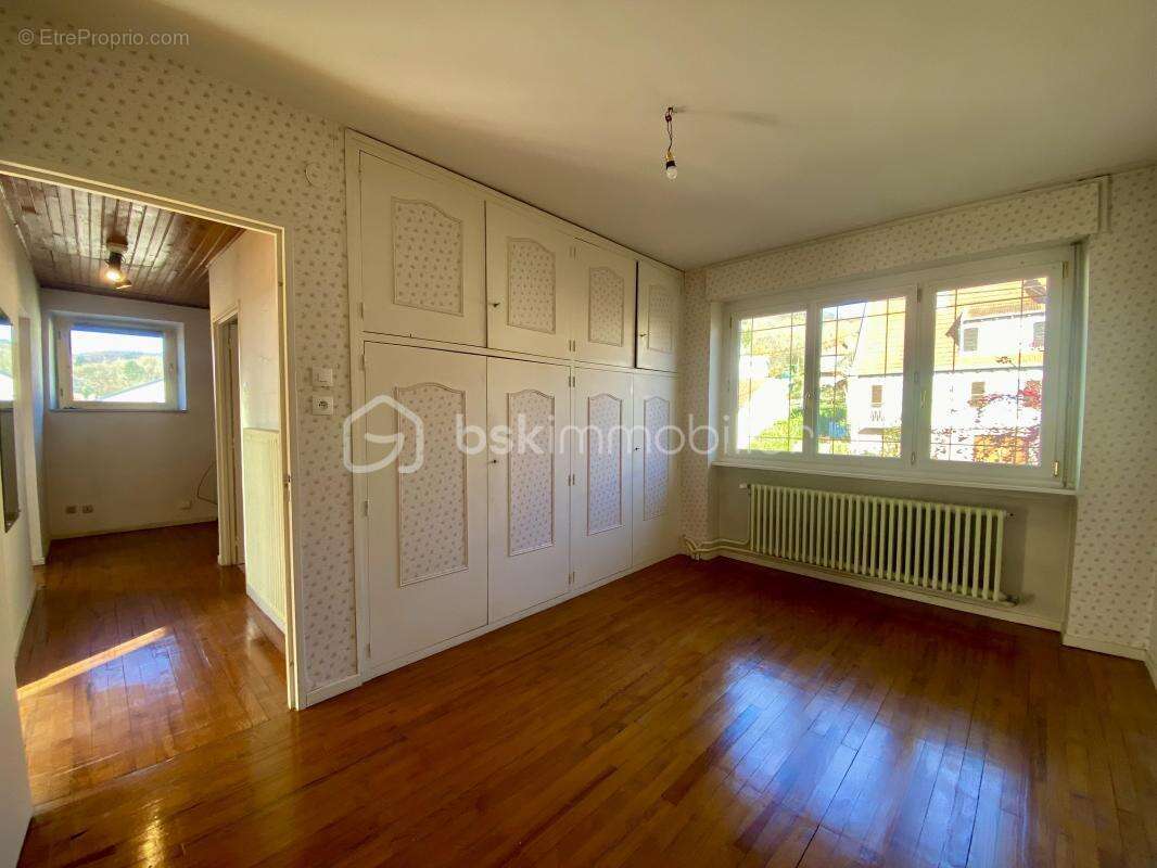 Maison à ARS-SUR-MOSELLE