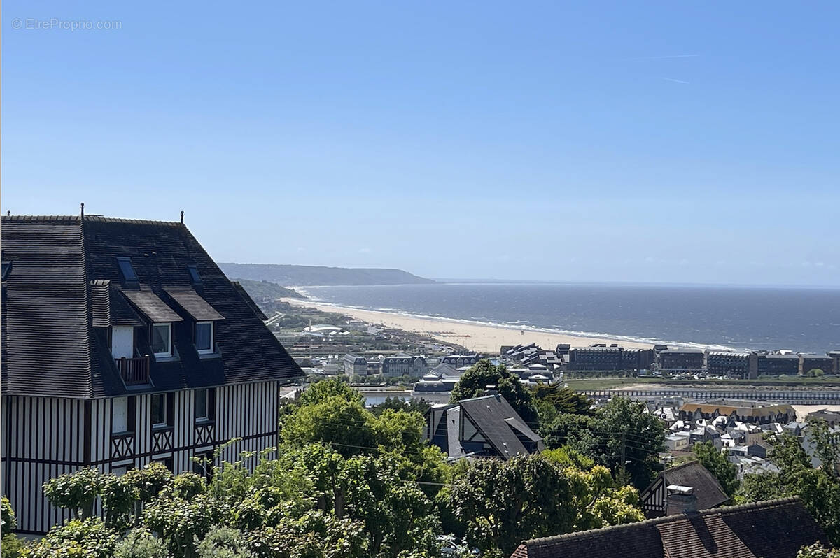 Appartement à TROUVILLE-SUR-MER