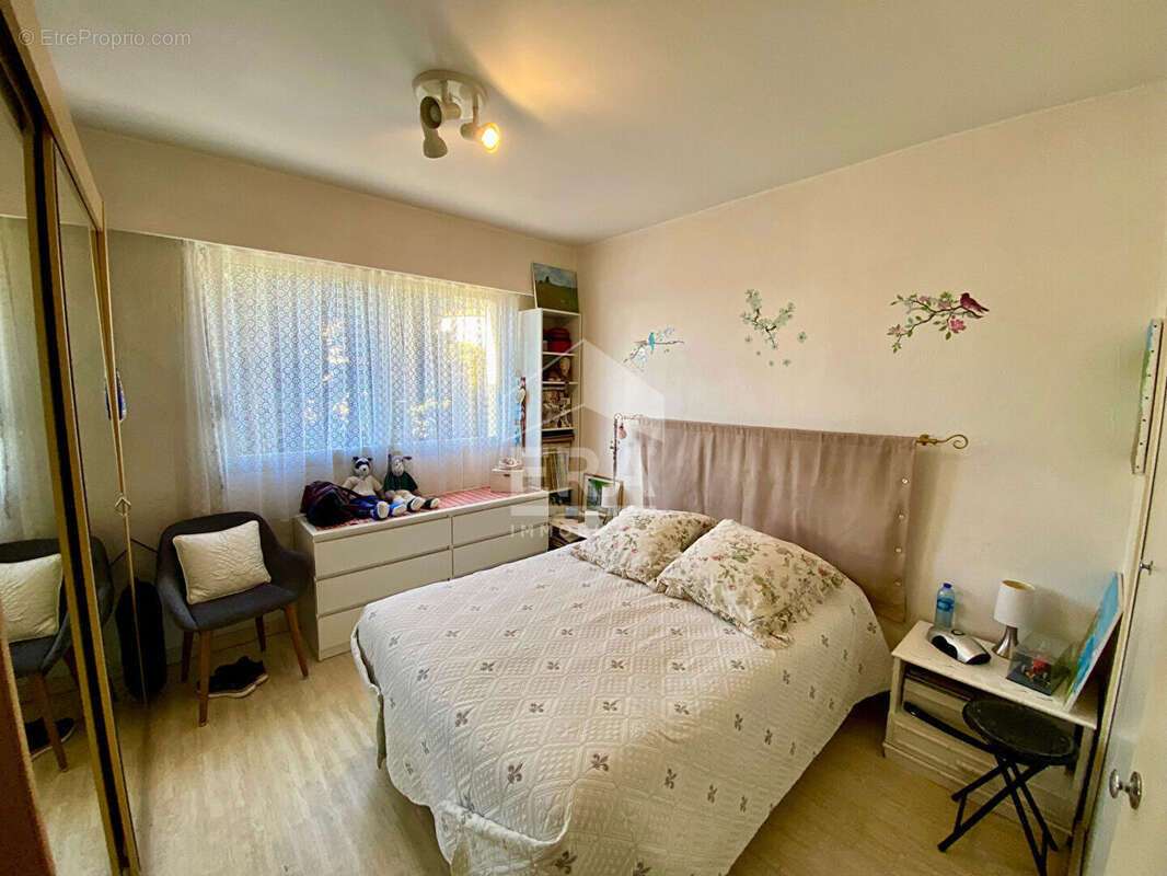 Appartement à VENCE