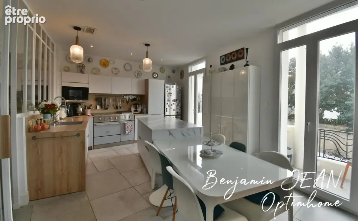 Béziers – quartier des arènes – maison d’exception avec double garage, terrasse et piscine - photo 9