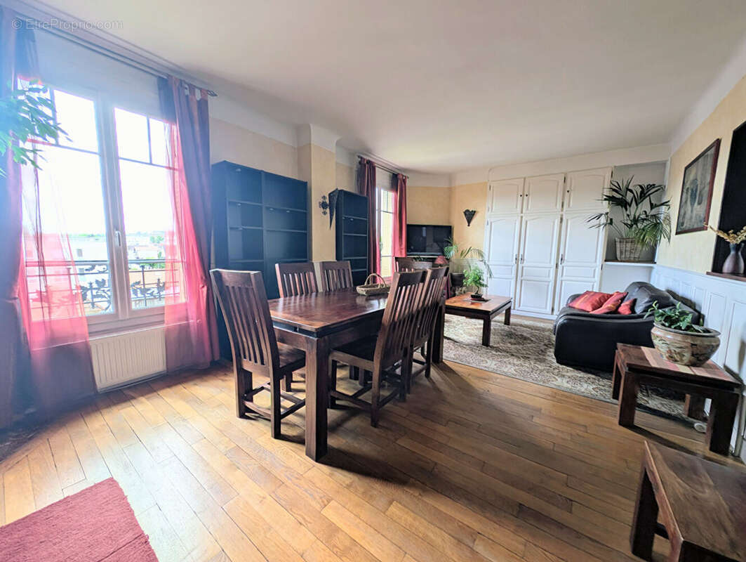 Appartement à ROSNY-SOUS-BOIS