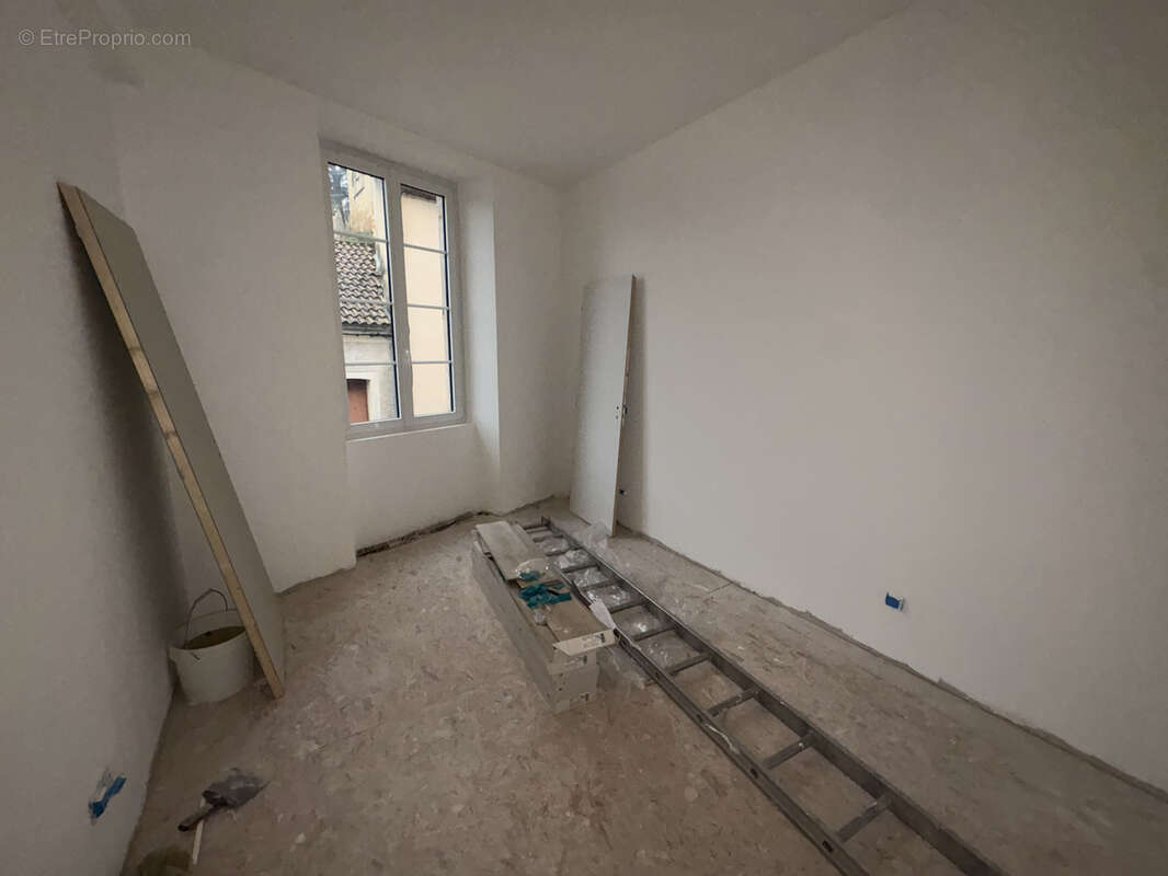 Appartement à PUY-L&#039;EVEQUE