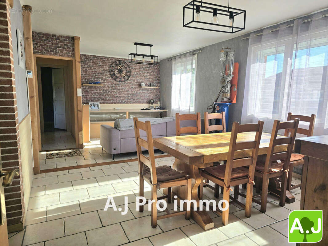 Maison à EZY-SUR-EURE