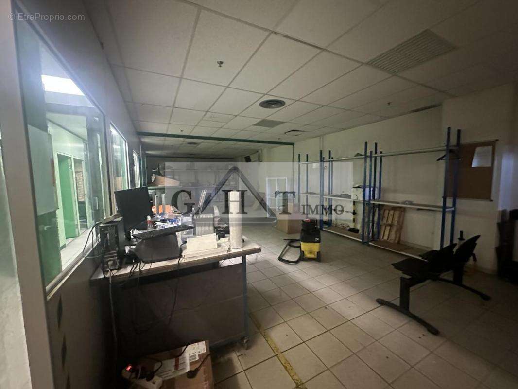 Local d'activités/bureaux 1080m2 a vendre montreuil - photo 6