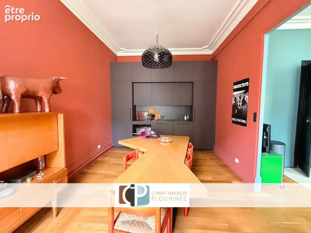 Charme & élégance pour ce bel appartement rénové avec garage. - photo 15