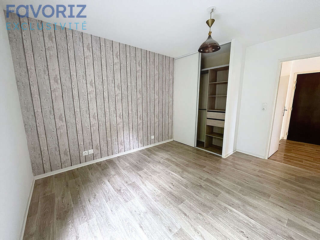Appartement à CHENOVE