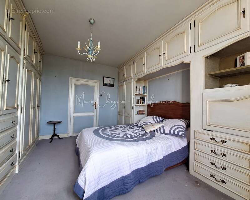 Maison à JUGEALS-NAZARETH