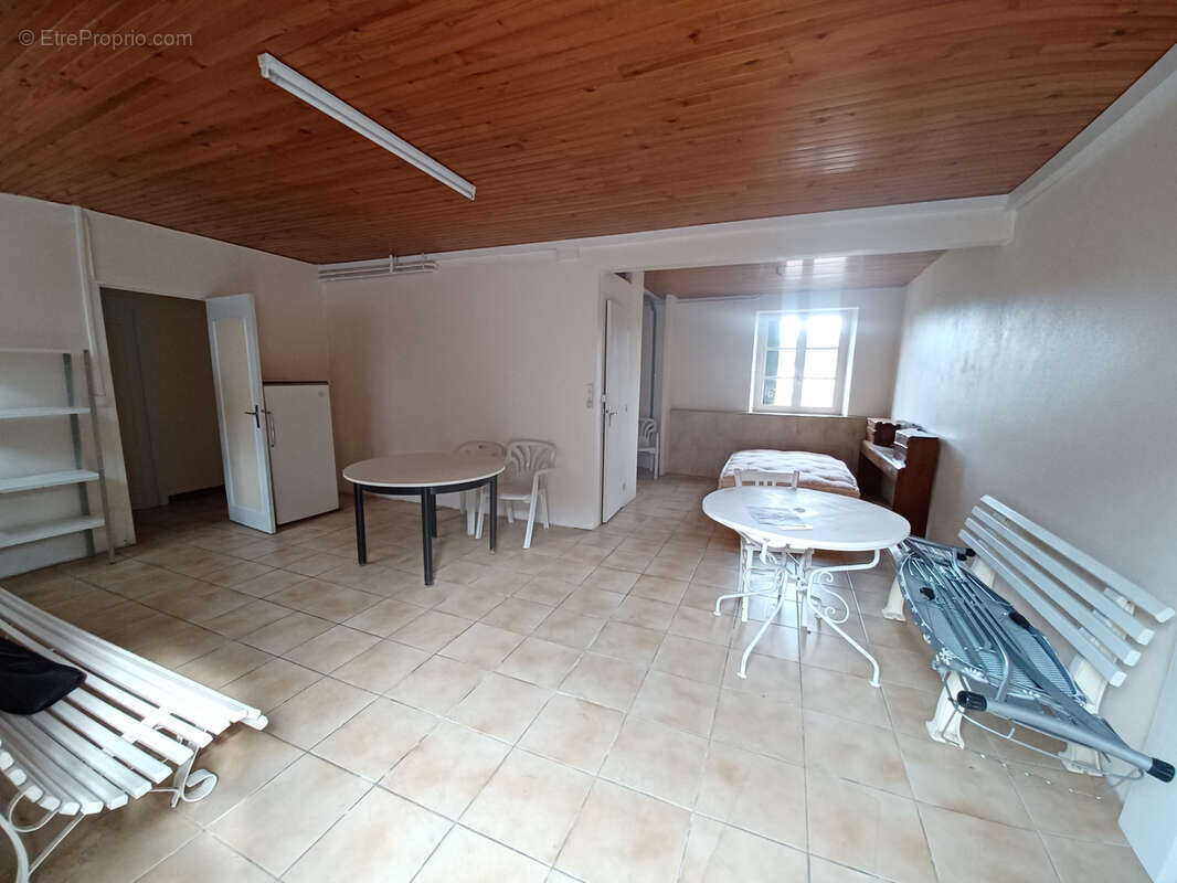 Maison à YDES