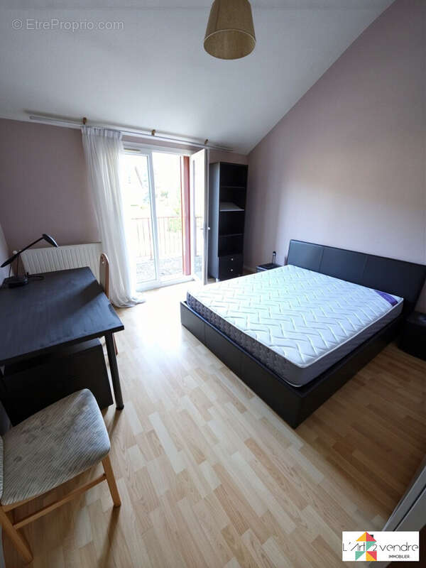 Maison à VARENNES-JARCY