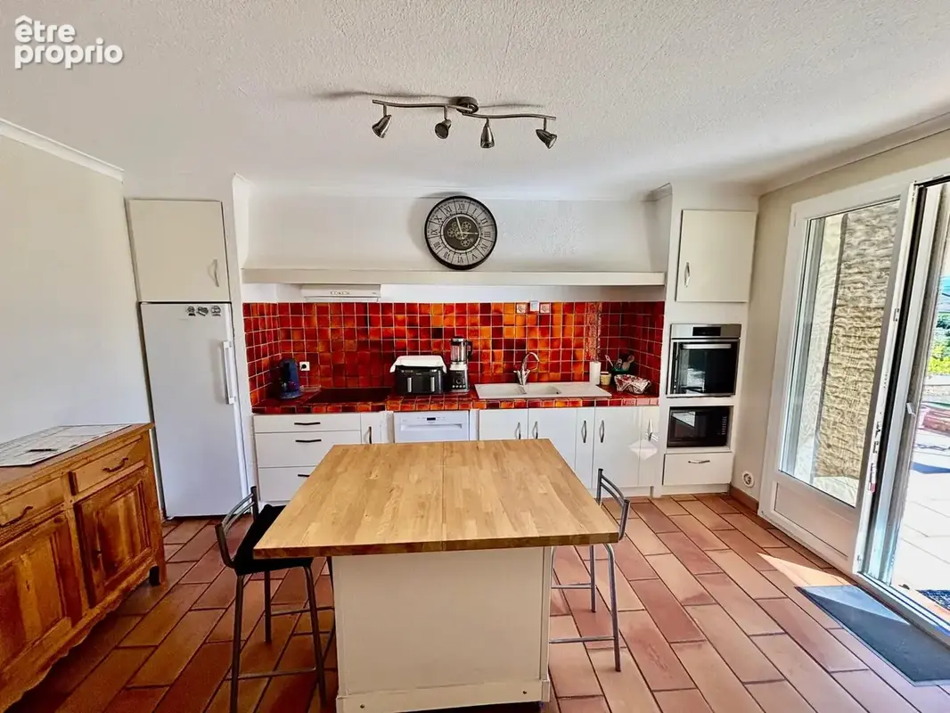 GRIGNAN- Villa avec VUE et piscine sur un terrain de 2 500 m2 - photo 6