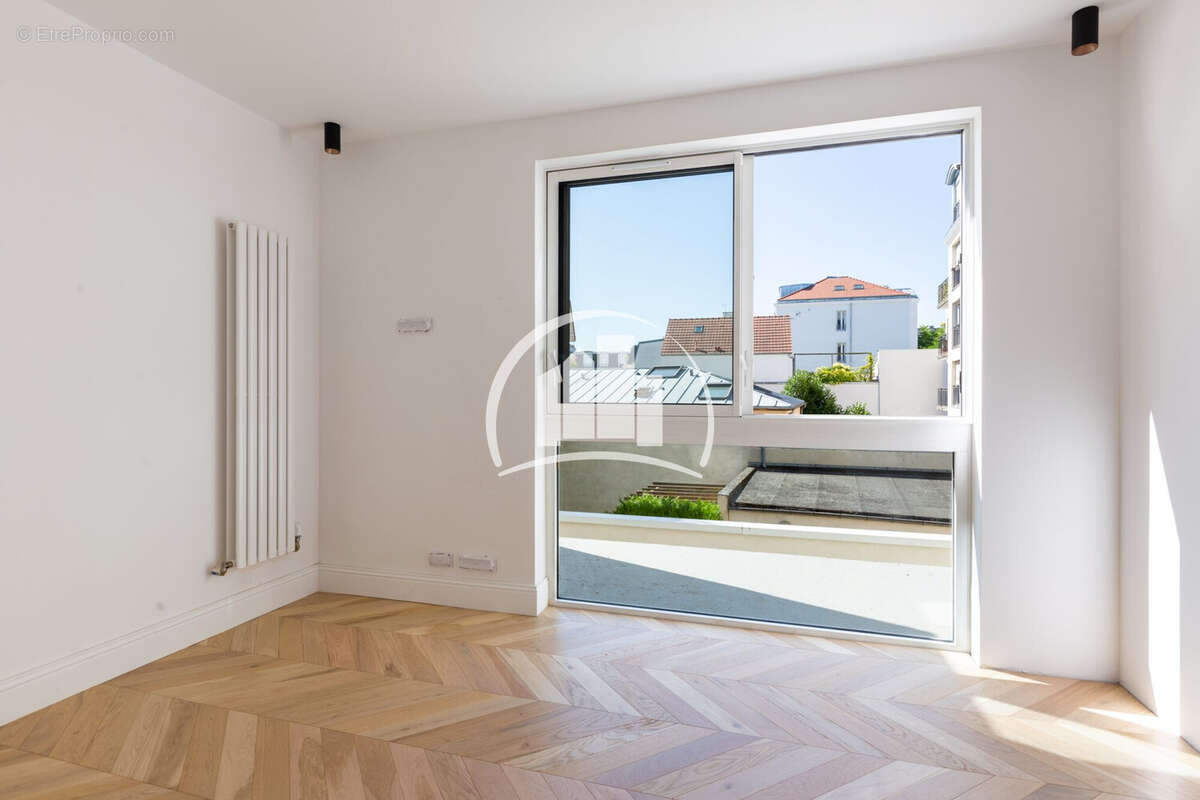 Appartement 78 m² à Charenton-Le-Pont  - photo 4