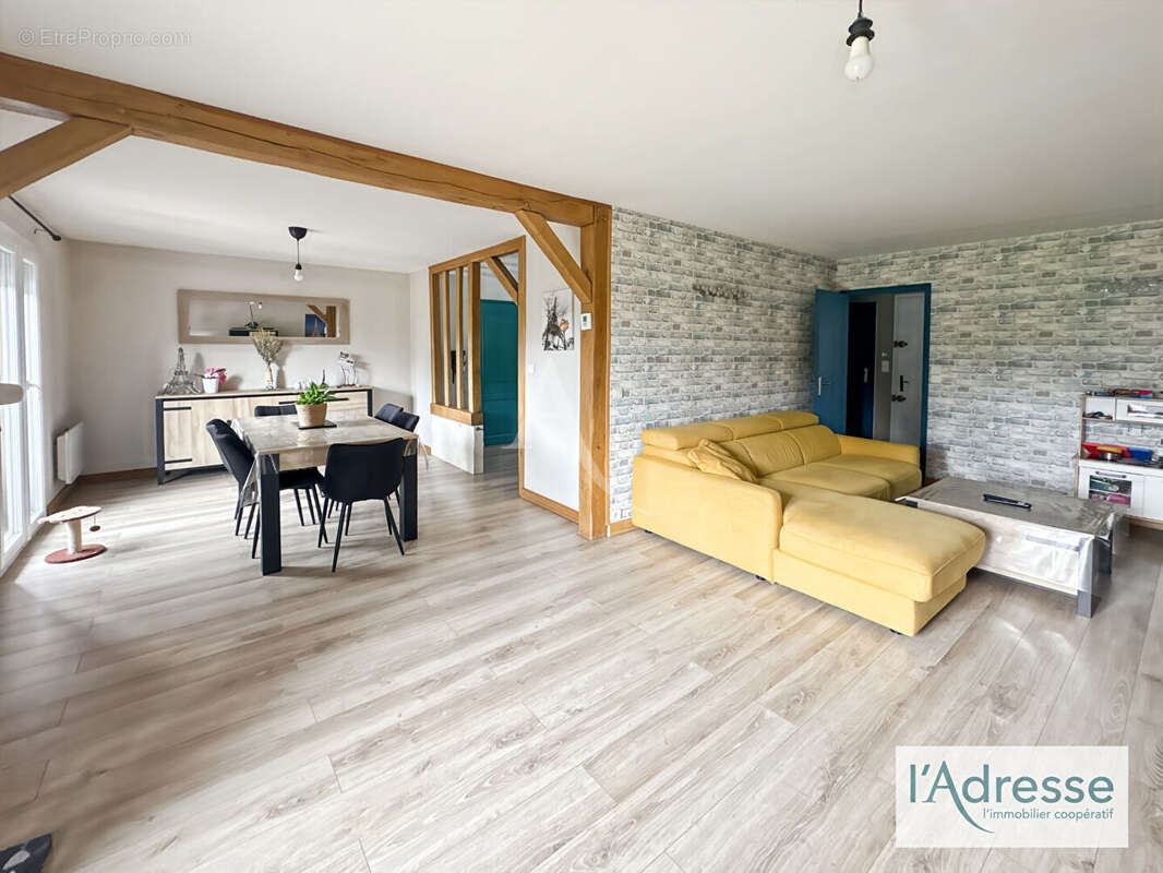Maison à PERRIERS-SUR-ANDELLE