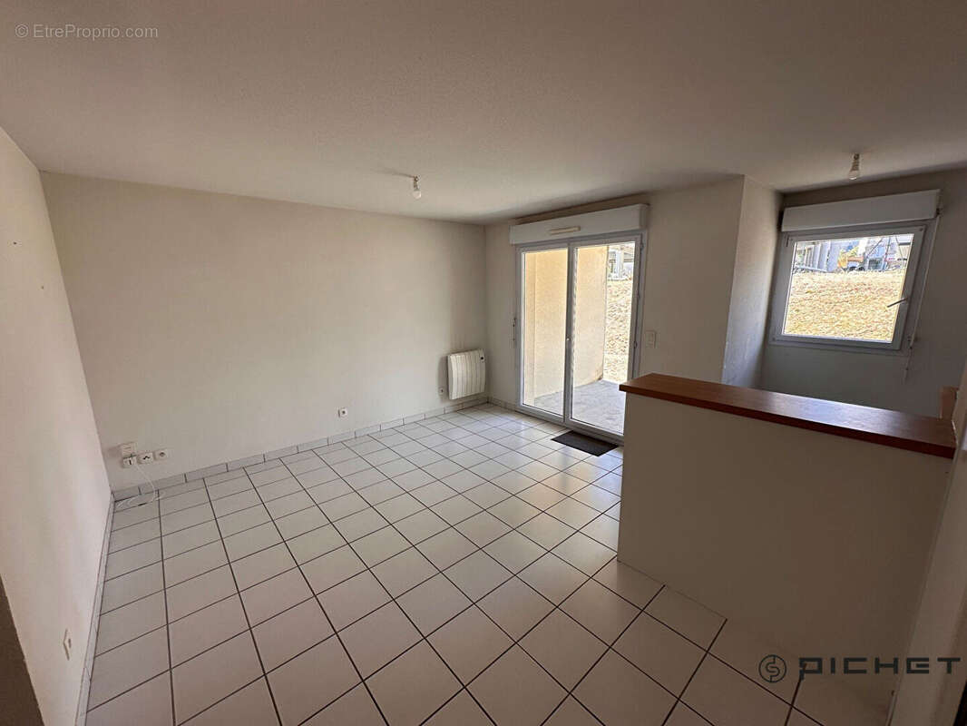 Appartement T2 dans résidence sécurisée - Rez de jardin - photo 2