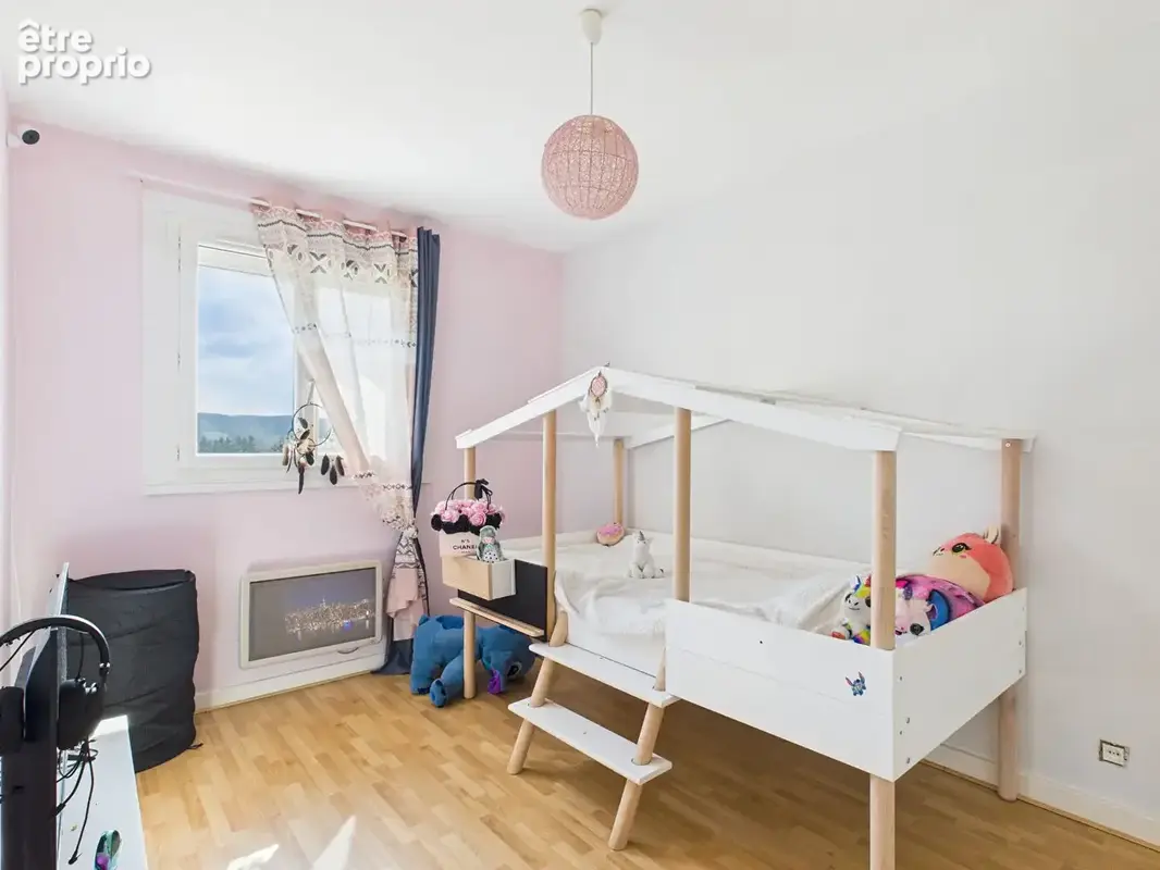 Grande maison familiale avec piscine et 6 chambres, à 20 mn de Bourgoin - photo 8