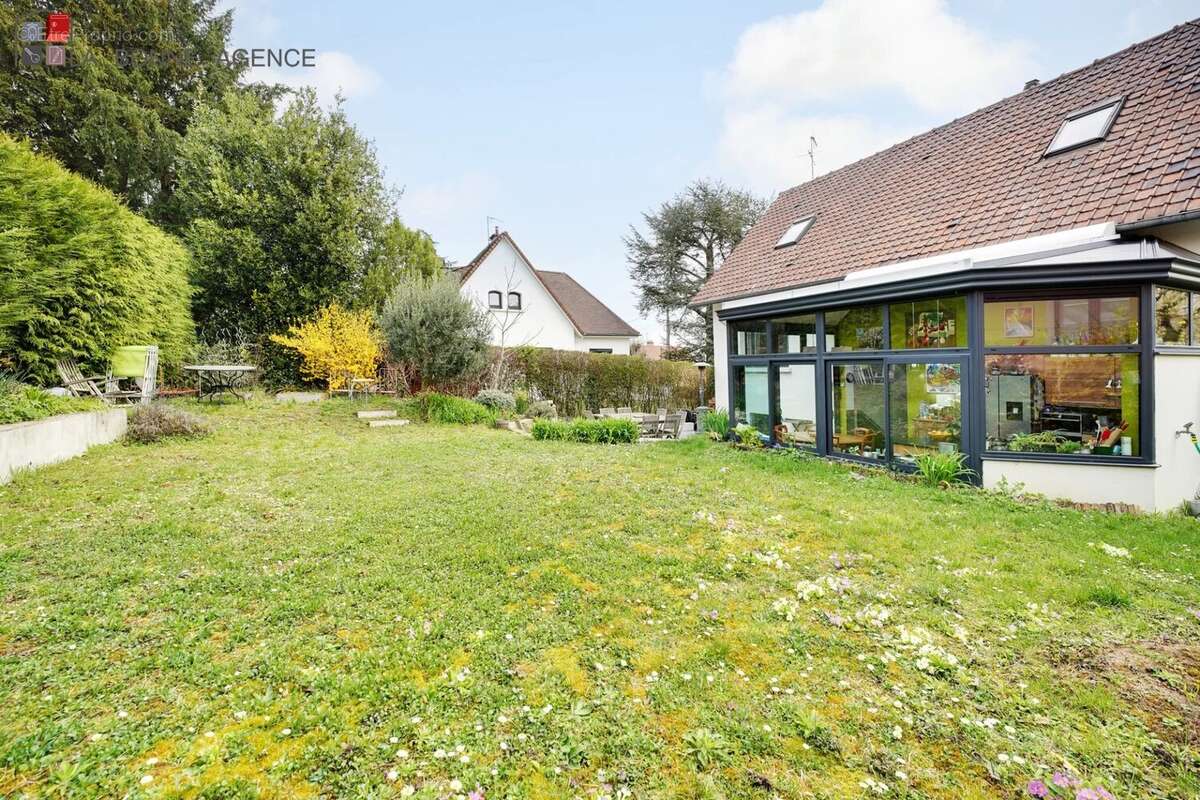 Maison à MAREIL-MARLY