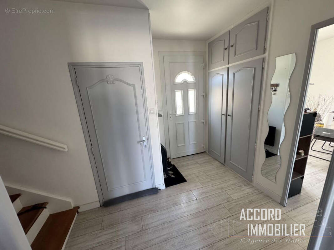 Maison de ville de 86 m2 avec garage et jardin - photo 7