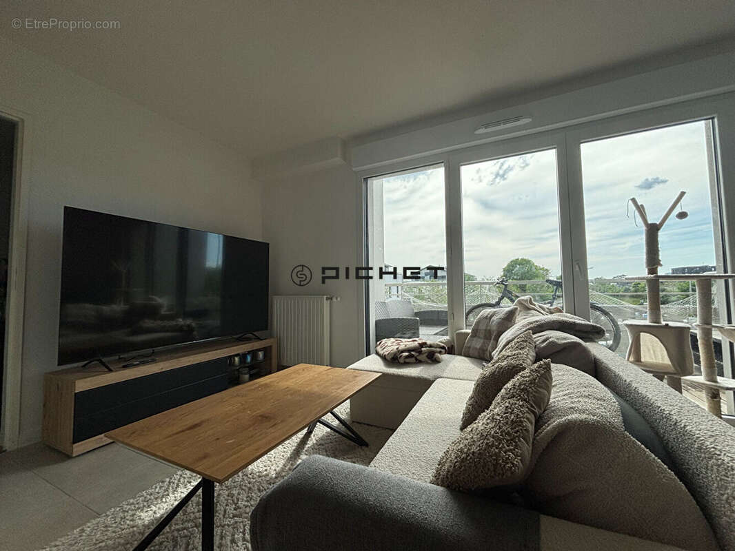 Appartement à THOUARE-SUR-LOIRE
