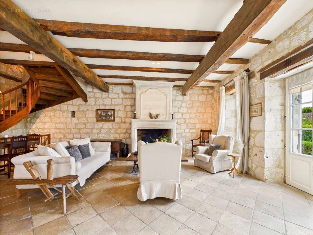 Élégante maison médiévale au cœur d’Issigeac, en Dordogne - photo 7