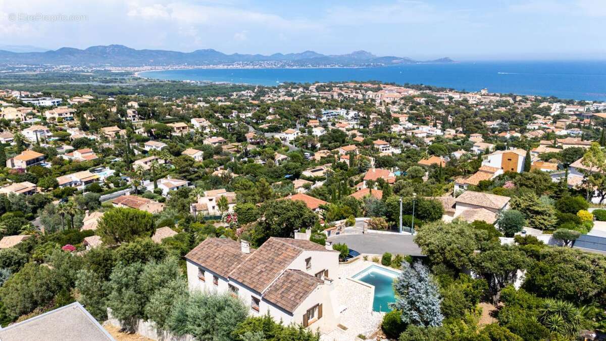 Maison à FREJUS
