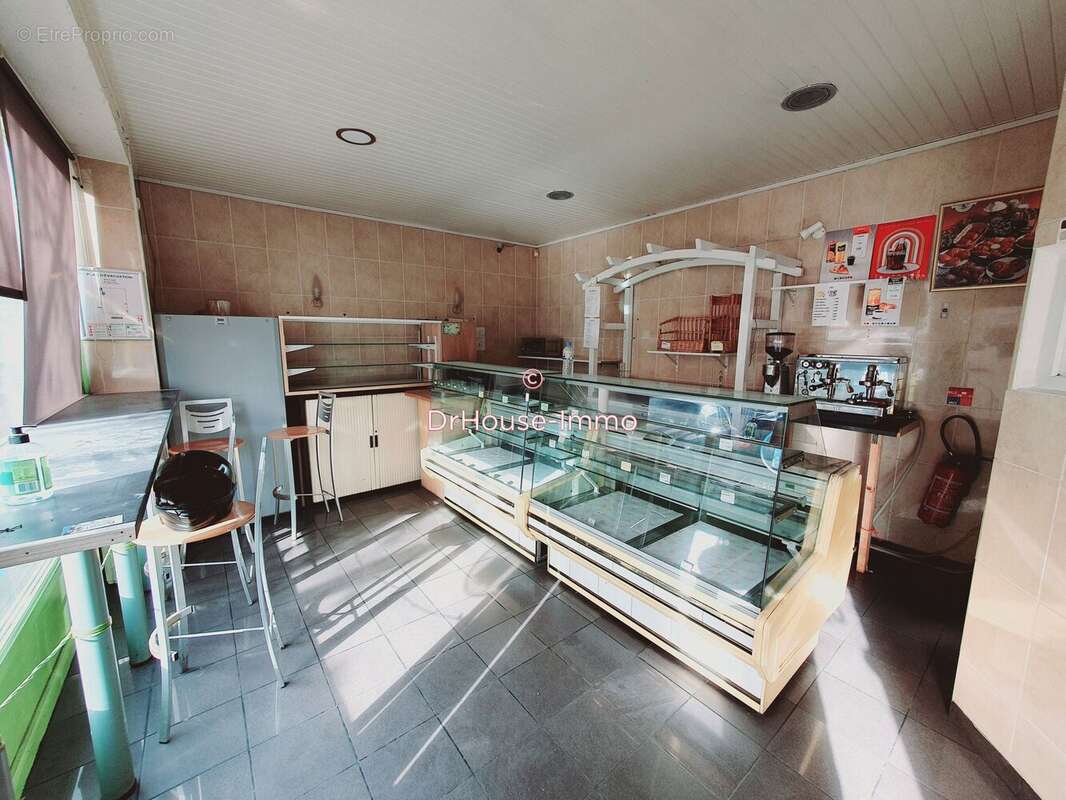 Commerce à COLOMBES