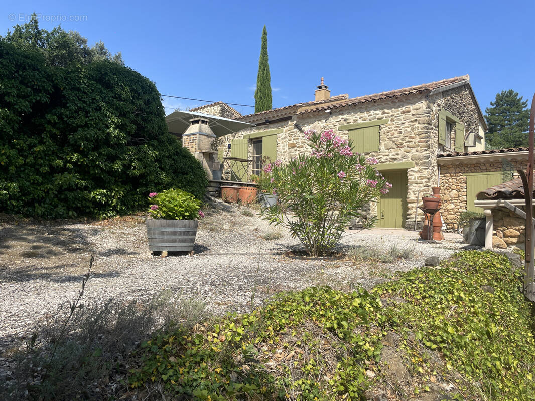 Maison à VAISON-LA-ROMAINE