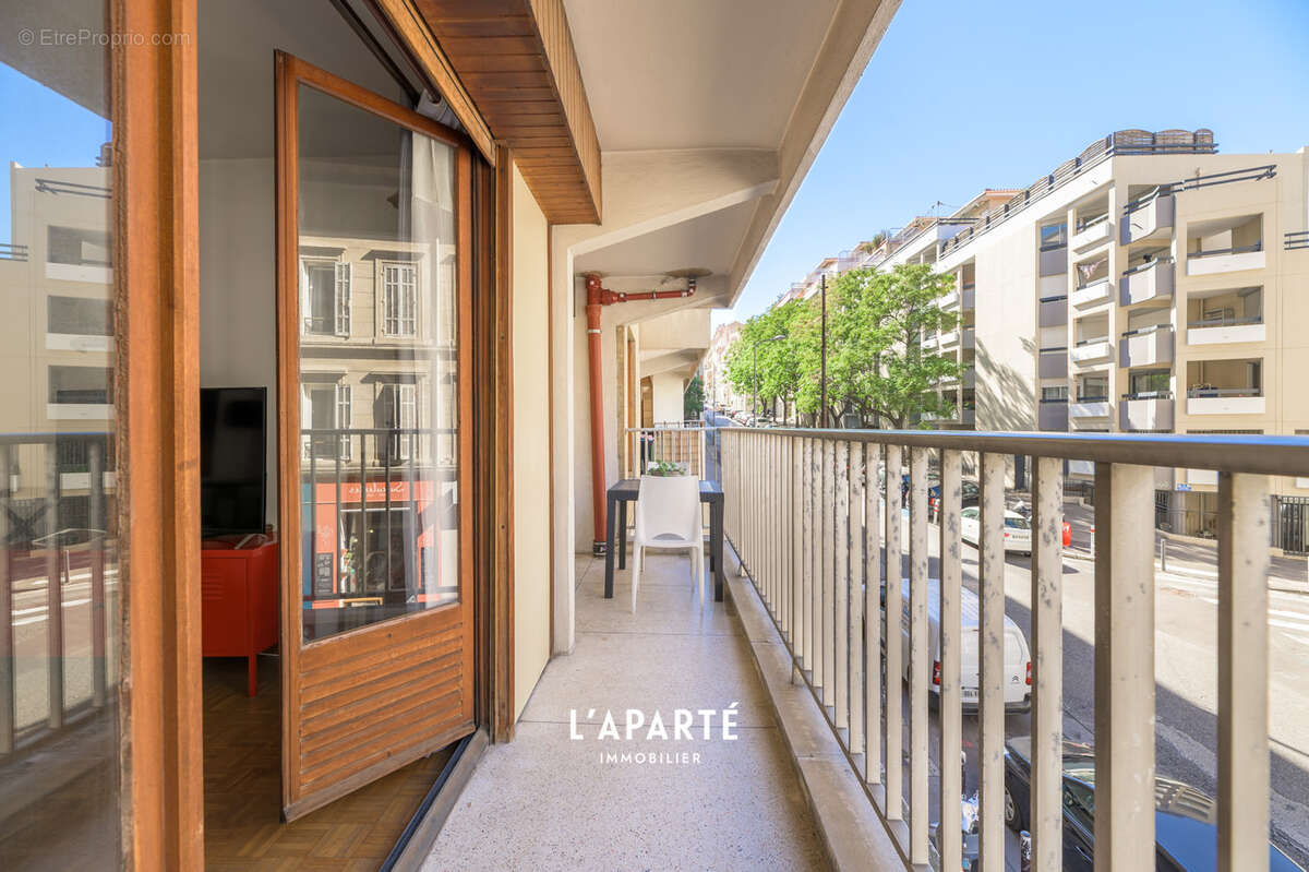 Appartement à MARSEILLE-6E