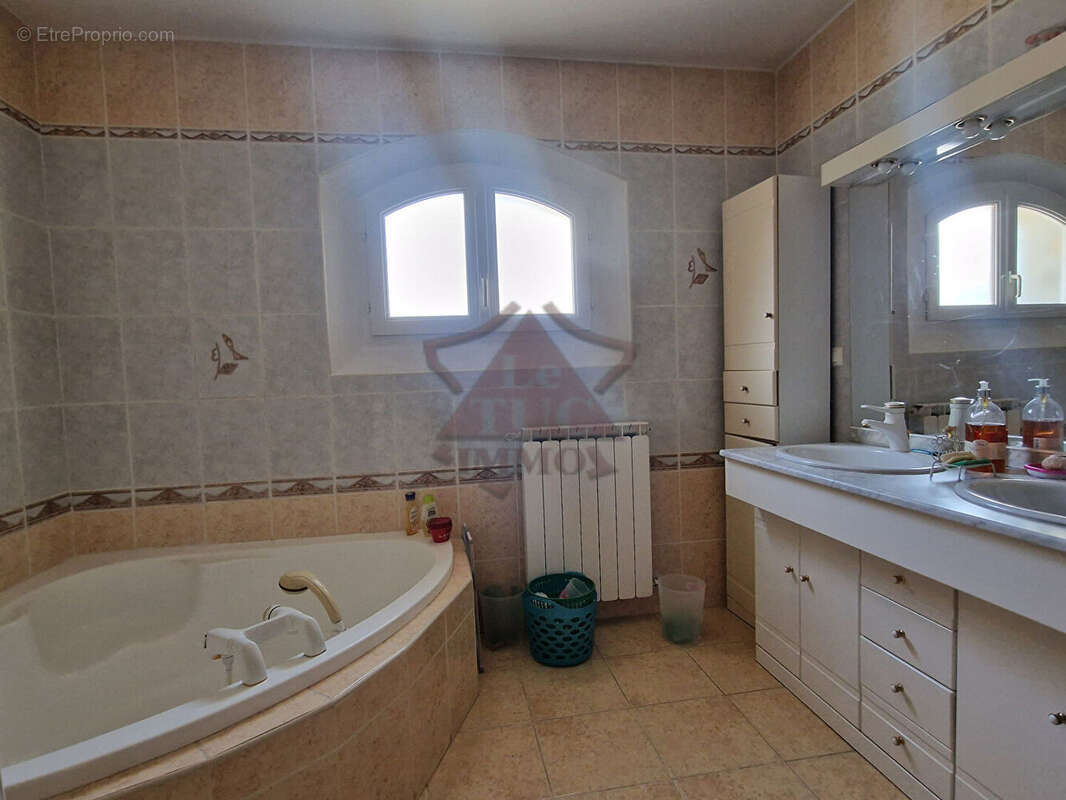 Maison à SAINT-AMBROIX