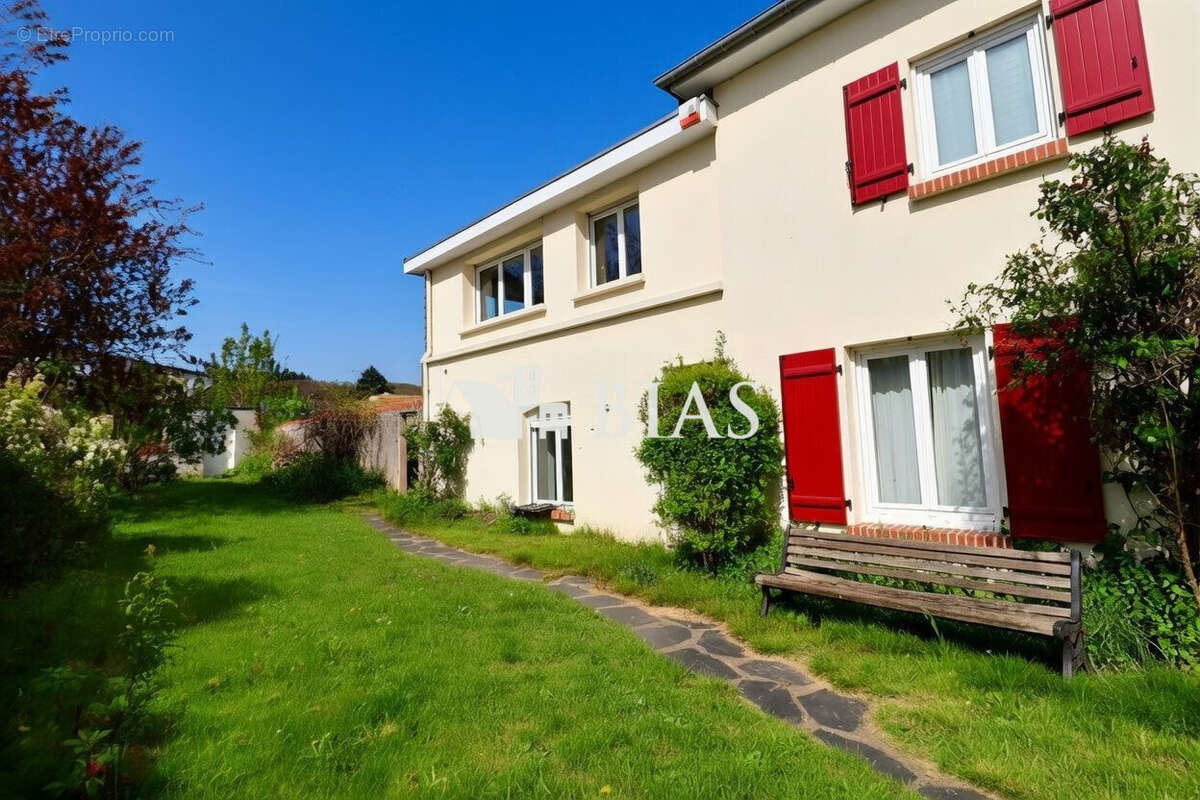 Maison à LOUVIERS