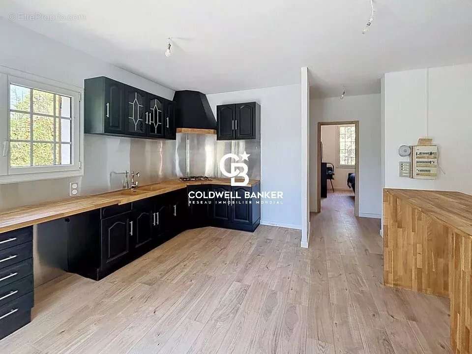 Le Beausset - Maison sur Terrain de 5000m2 - photo 10